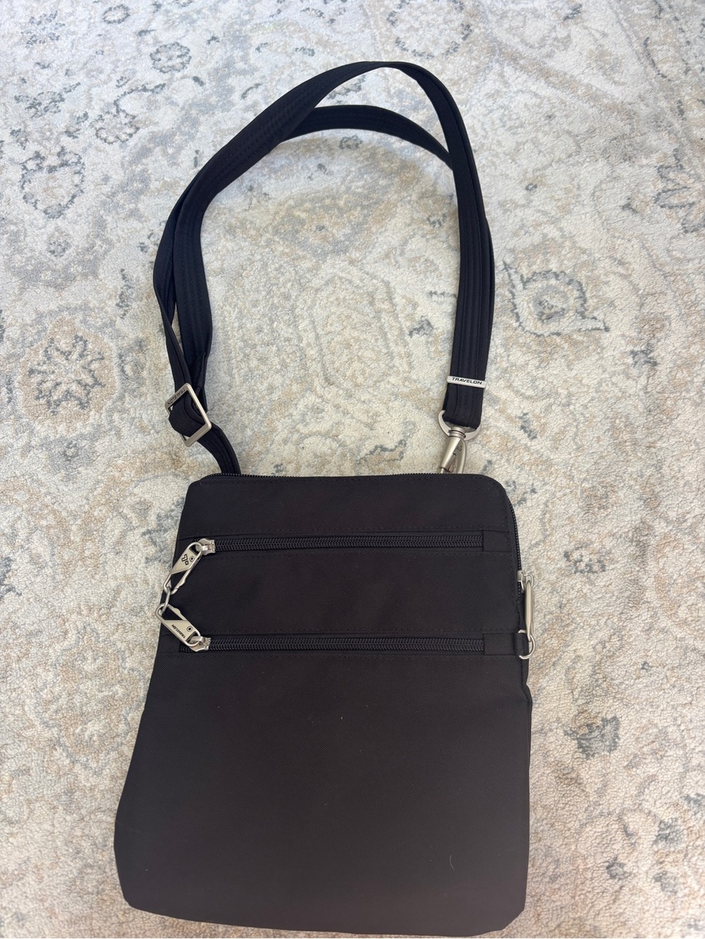 Anti-Theft Crossbody Bag - Black - Picture 2 of 4